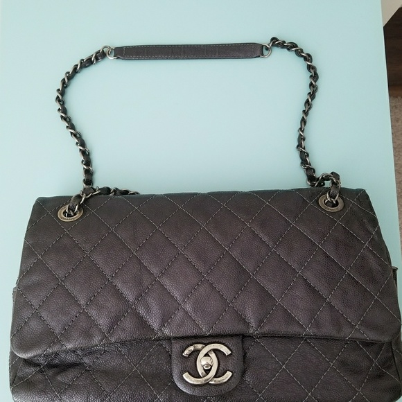 SOLD CHANEL Jumbo Grey/Black Easy Flap - Picture 8 of 8